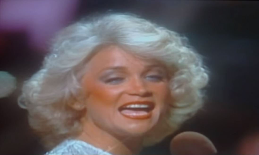 Barbara Mandrell performs "Crackers" when the cowboy sings