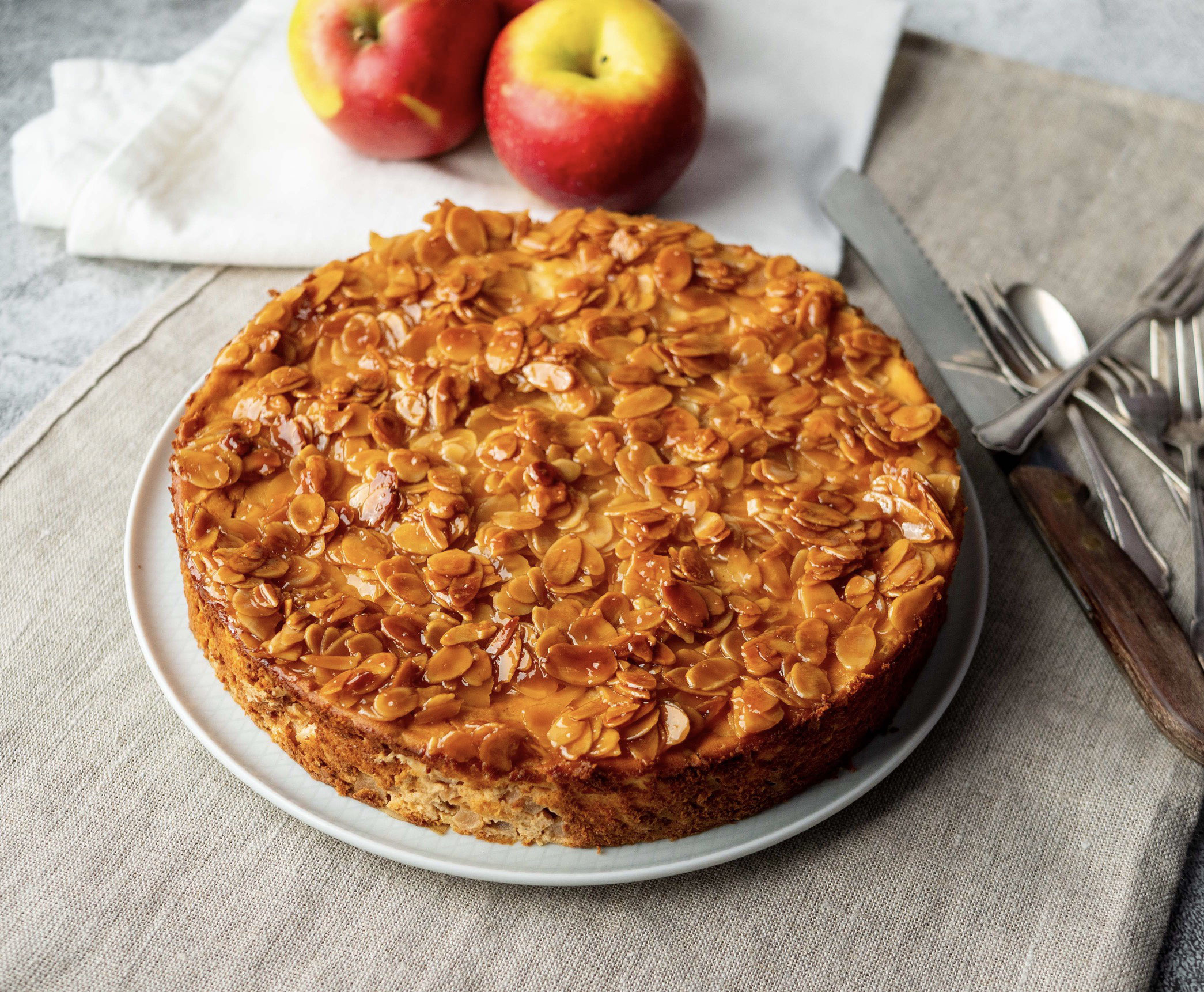 Apfel-Ricotta-Kuchen mit Mandelkruste - Mutter und Tochter rocken die ...