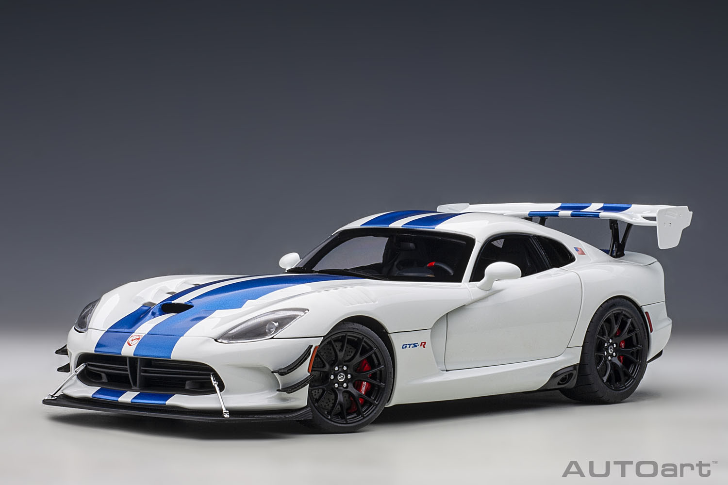 AUTOart 1/18スケール ミニカー】ダッジ バイパー GTS-R AUTOart 1/18スケール ミニカー】ダッジ バイパー GTS-R