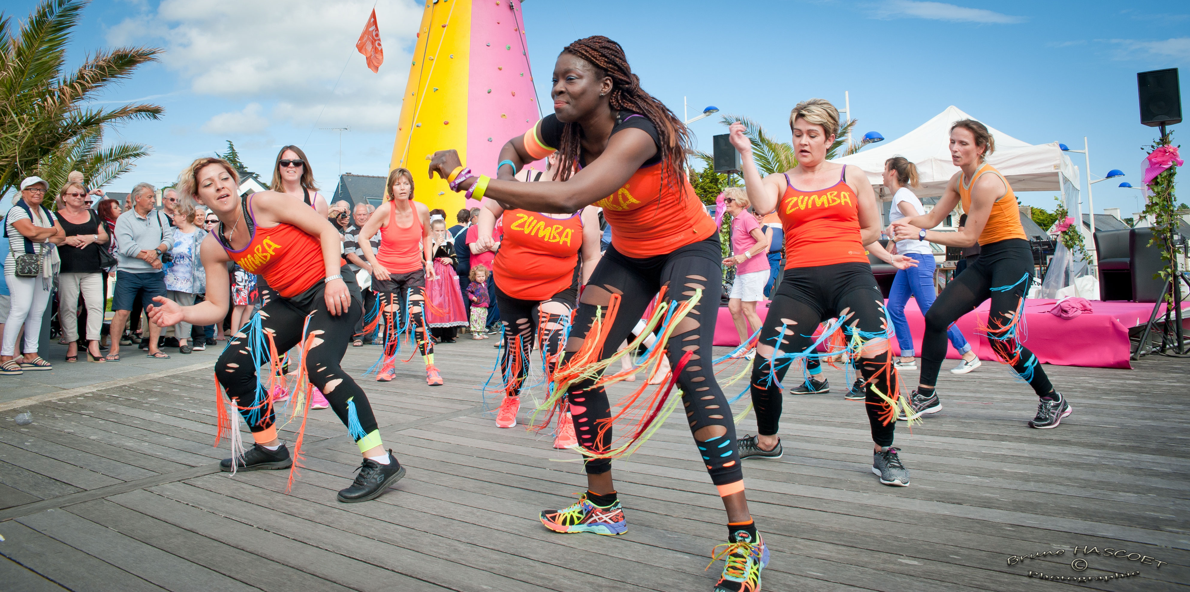 PontAven. Les cours de zumba et Pilates proposés en plein air Nyves