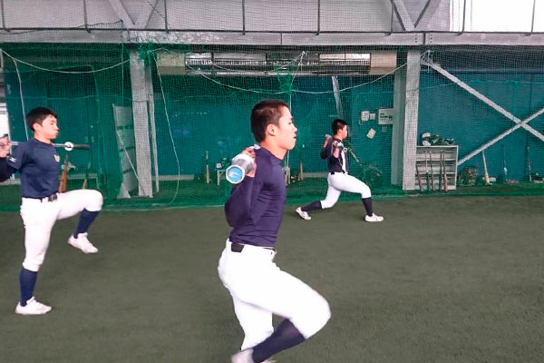 間山トレーナーによる、トレーニングの指導がありました - 青森