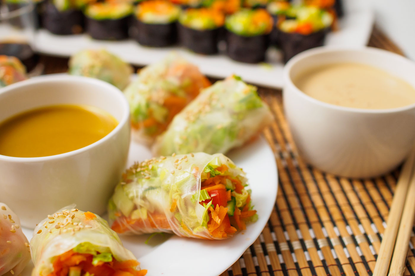 Rohkost-Rollen mit Dip - Genuss-Nomaden