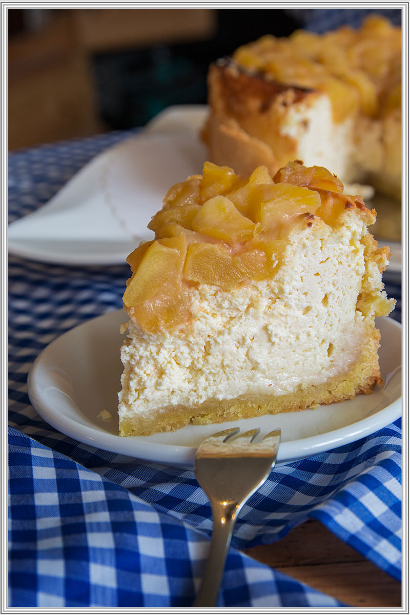 Kleiner Apfel-Käse-Marzipankuchen mit Karamell-Topping ♥ Einfach ...