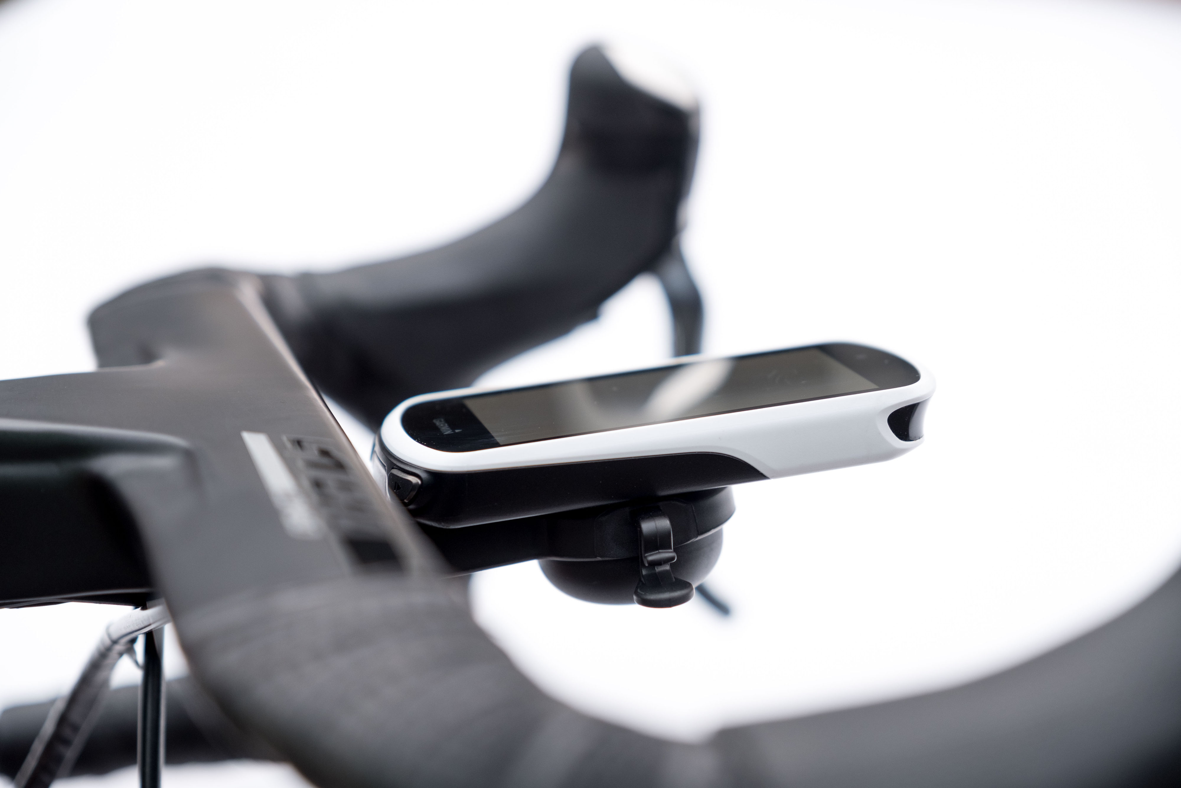 Hidemybell Die Versteckte Fahrradklingel Am Rennrad Velototal Das Grosste Fahrrad Netzwerk