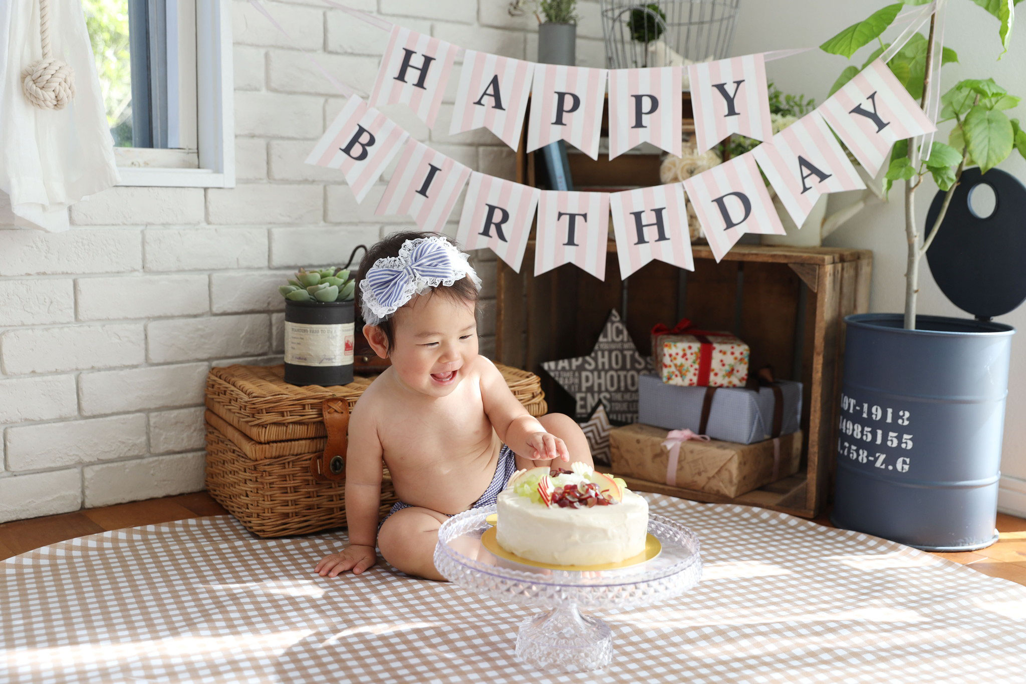 1歳のお誕生日をスマッシュケーキでお祝いしましょ Colobockle コロボックル