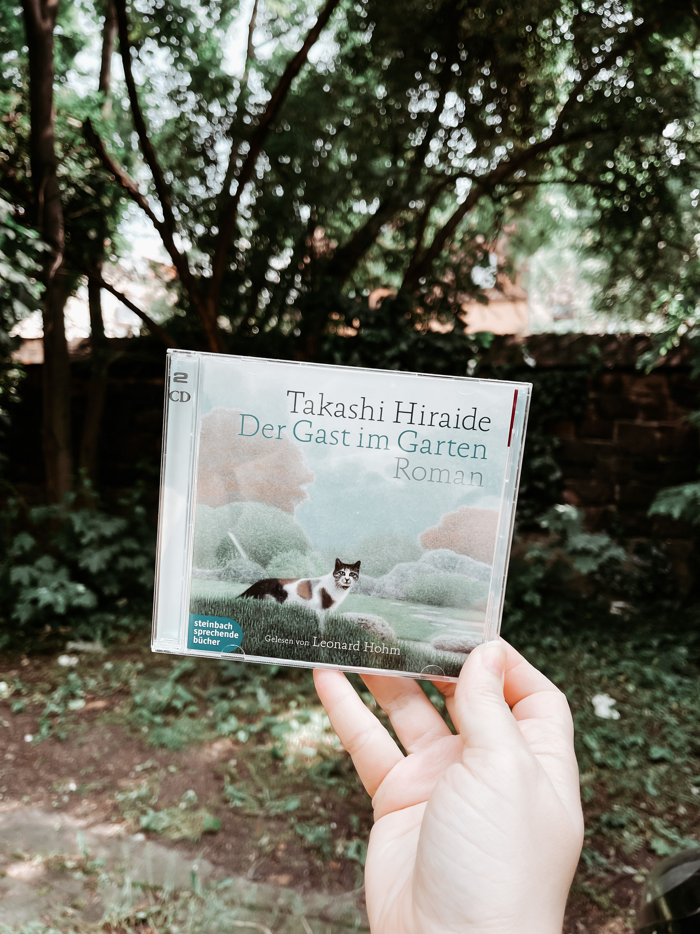 Der Gast im Garten trappedinmagics Webseite!