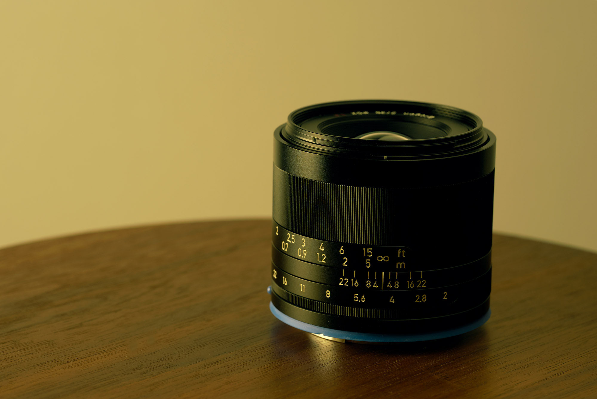Zeiss Loxia 2/35 単焦点レンズ ZEISS Loxia 2/35 | Sony αシリーズ用フルサイズマニュアル