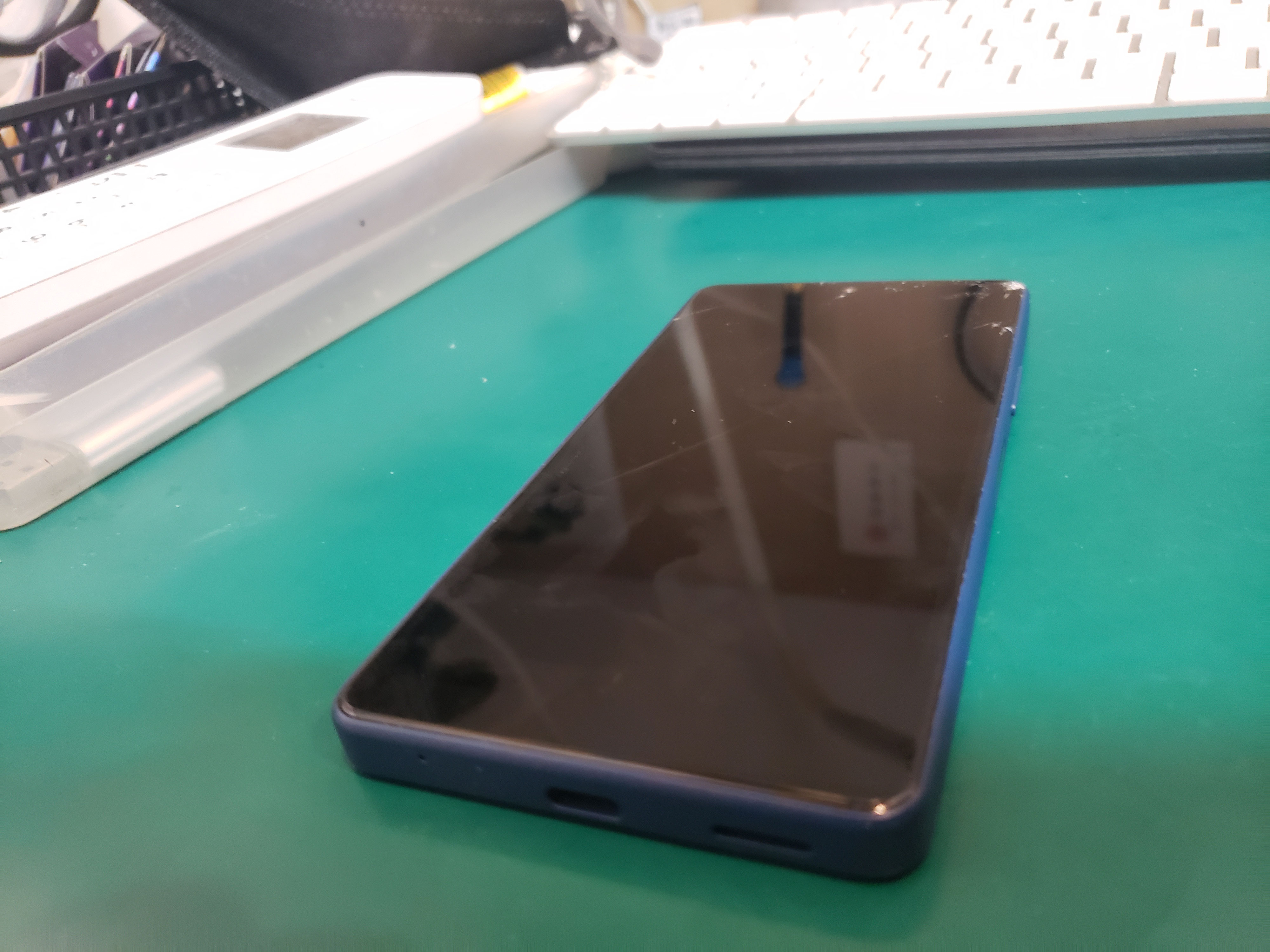 品質が XPERIA SONY Ace3 カバーガレージ恵比寿｜スマホ - 画面修理方法 スマートフォン本体