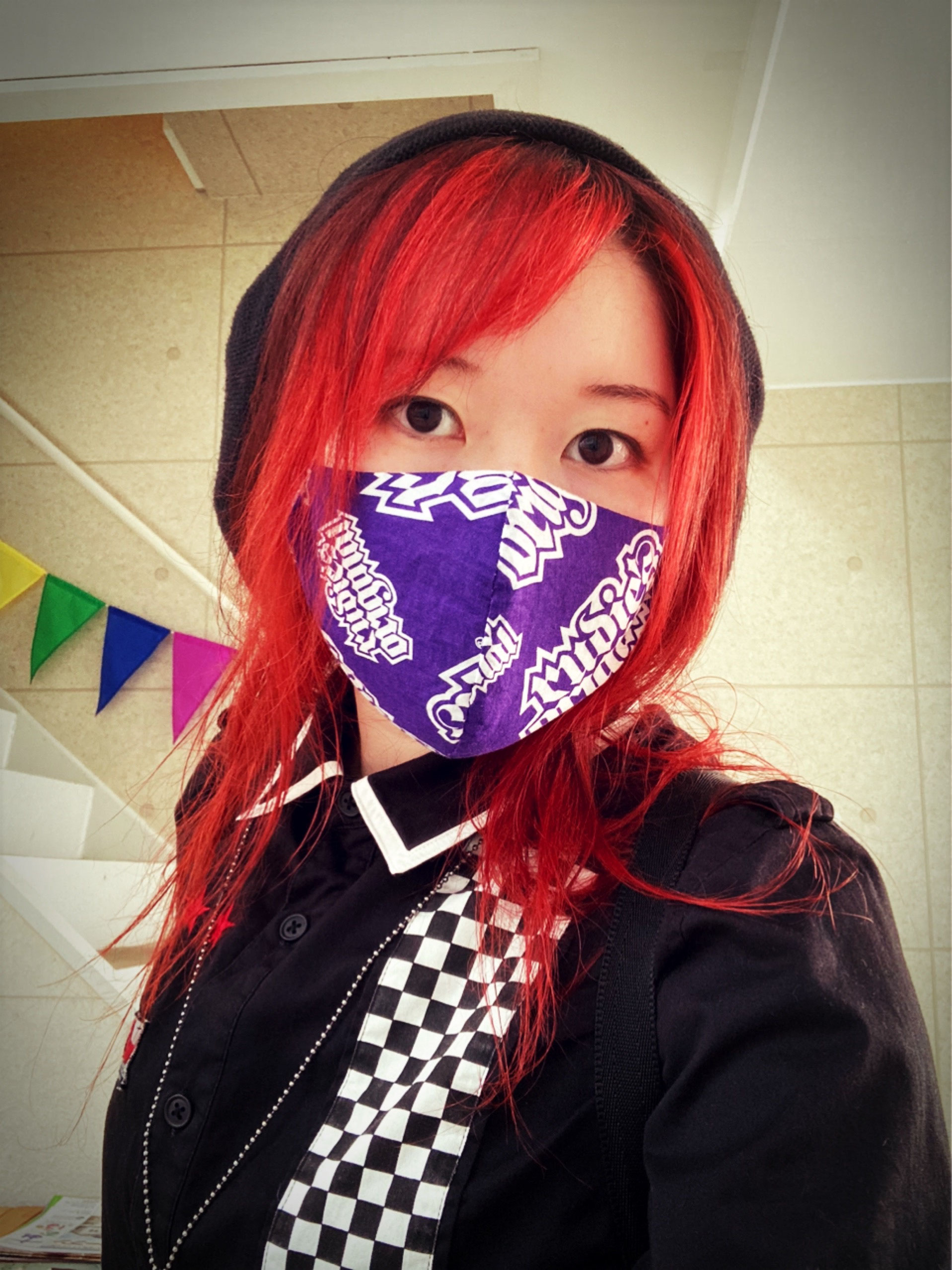 61 真っ赤っ赤髪 - FUJIWARASAYAKA.com｜フジワラサヤカのホームページ