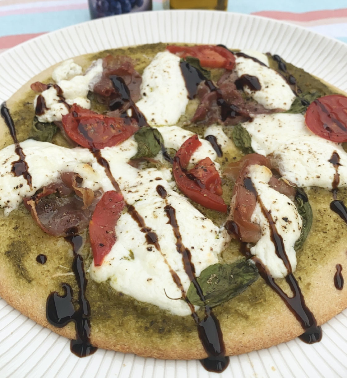 Pizza pesto met parmaham en burrata De website van leboulanger!