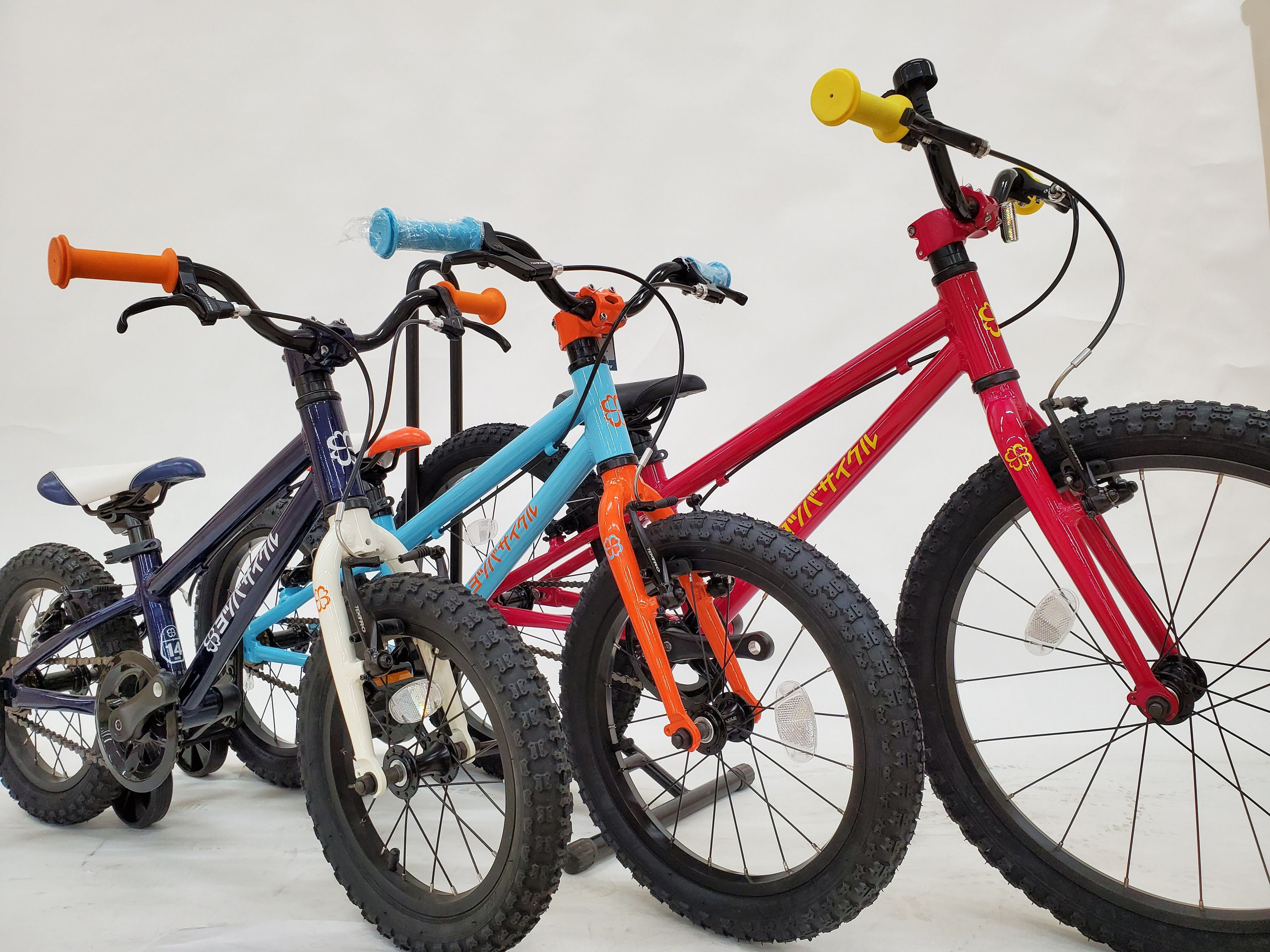 カルノーサおすすめキッズ自転車【ヨツバサイクル】-山梨の遊べる自転車ショップカルノーサインドアバイクパーク -