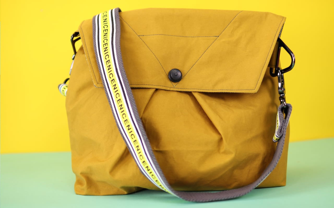 Nice Bag nähen aus Oilskin mit Typo Gurt DIY Eule