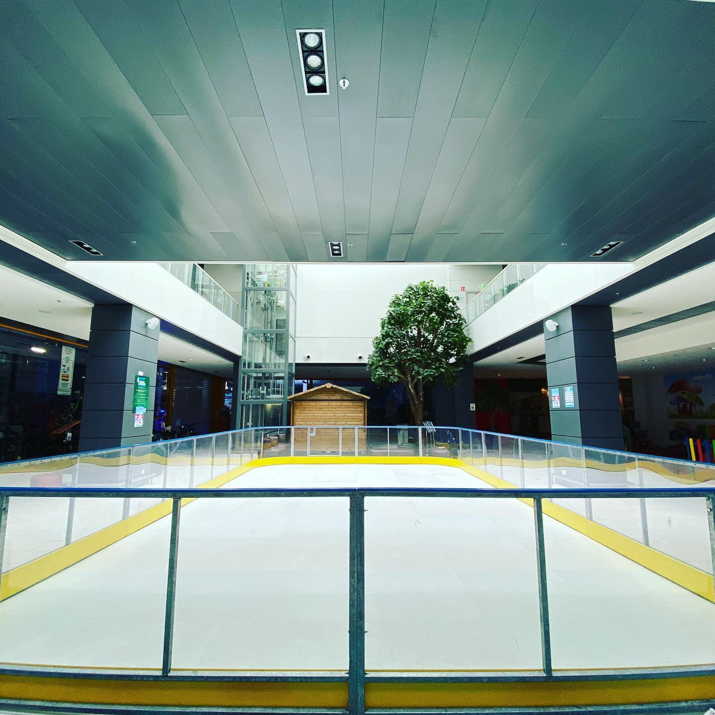 Patinoire pour centres commerciaux Tarbes 65 CHLOE PRODUCTION
