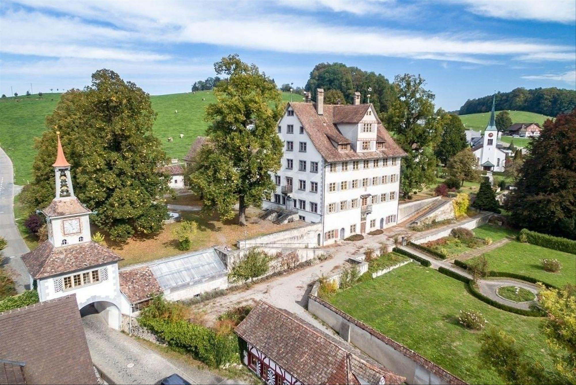 Eine englische Landschaftsarchitektin plant eine schweizer Gartenanlage