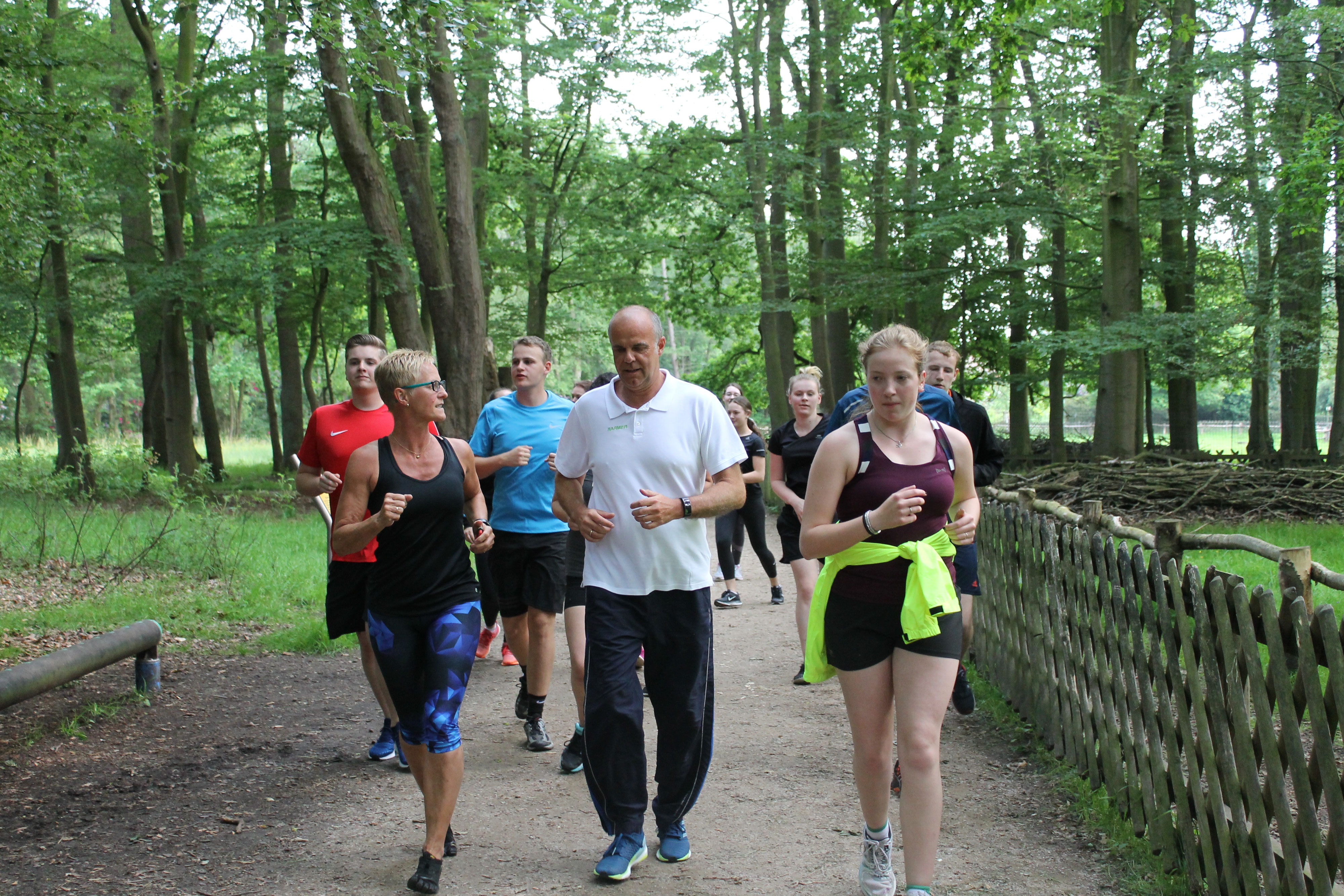 AZUBI-Lauf: 3. Vorbereitung - Trimmdichpfad im Bürgerpark ...