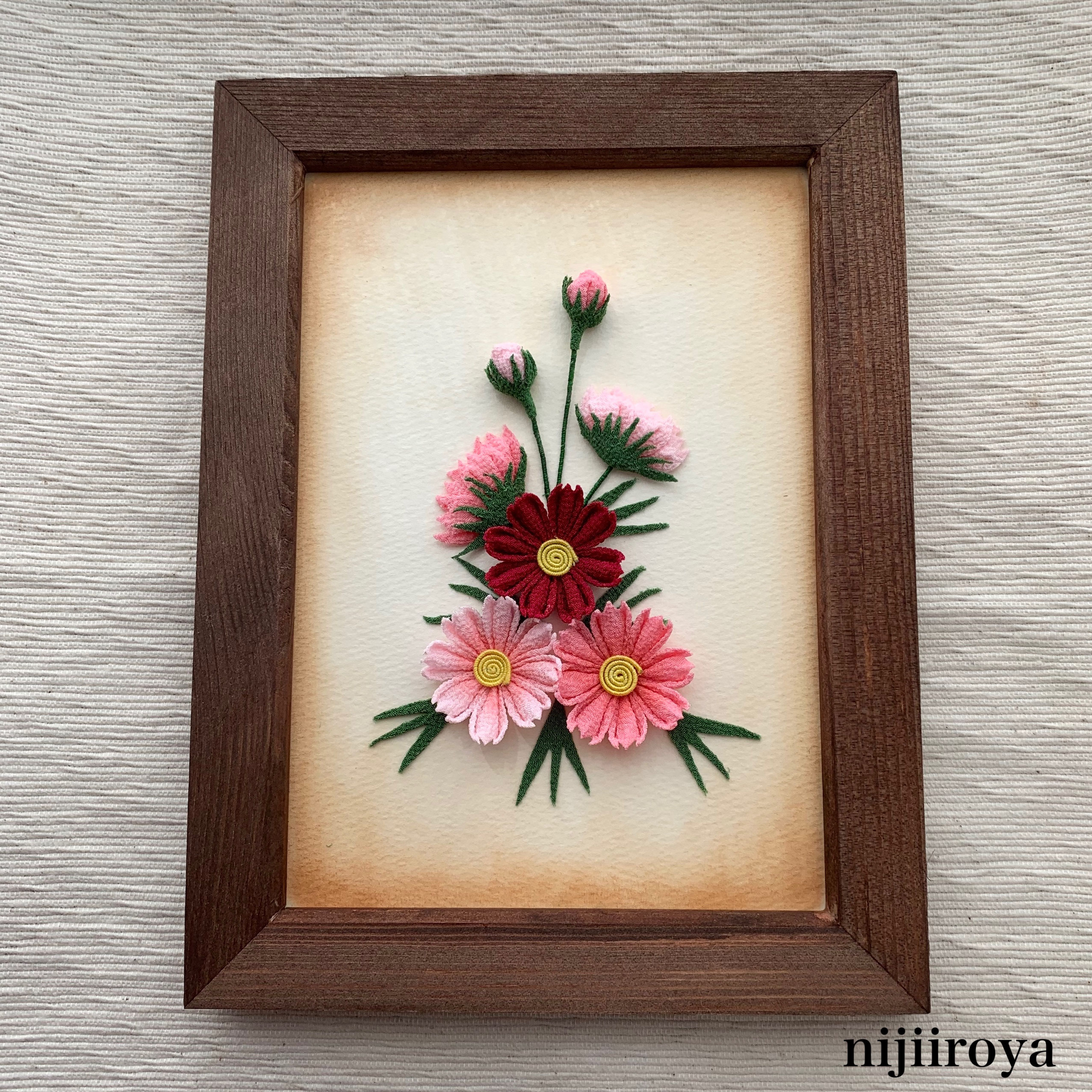 額縁あり】秋桜(コスモス)の陶器作品