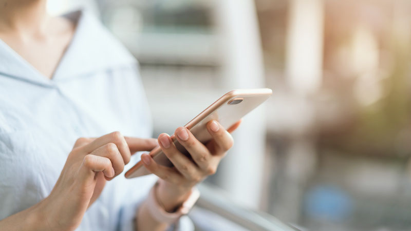 スマホ対応のホームページにする必要性は スマホ非対応のデメリット ジンドゥー jimdo