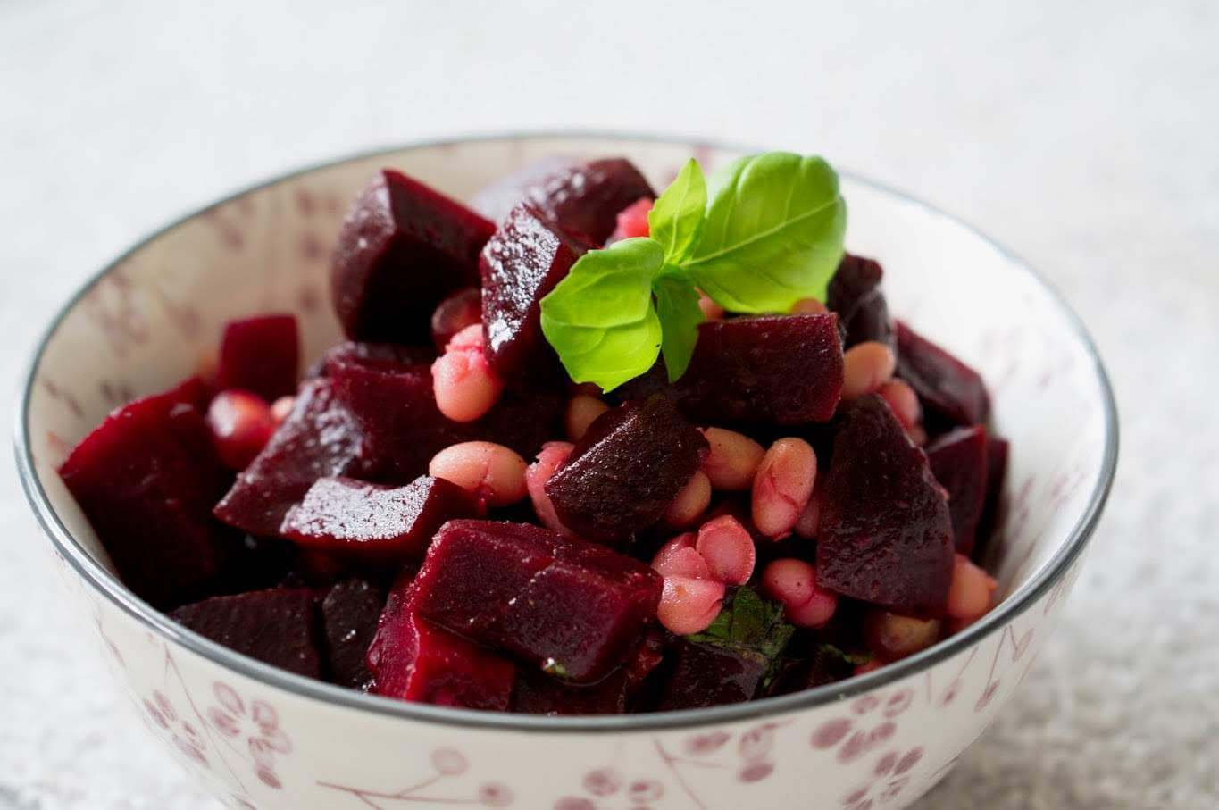 Rote Bete Salat mit Bohnen | clean, vegetarisch &amp; schnell zubereitet ...