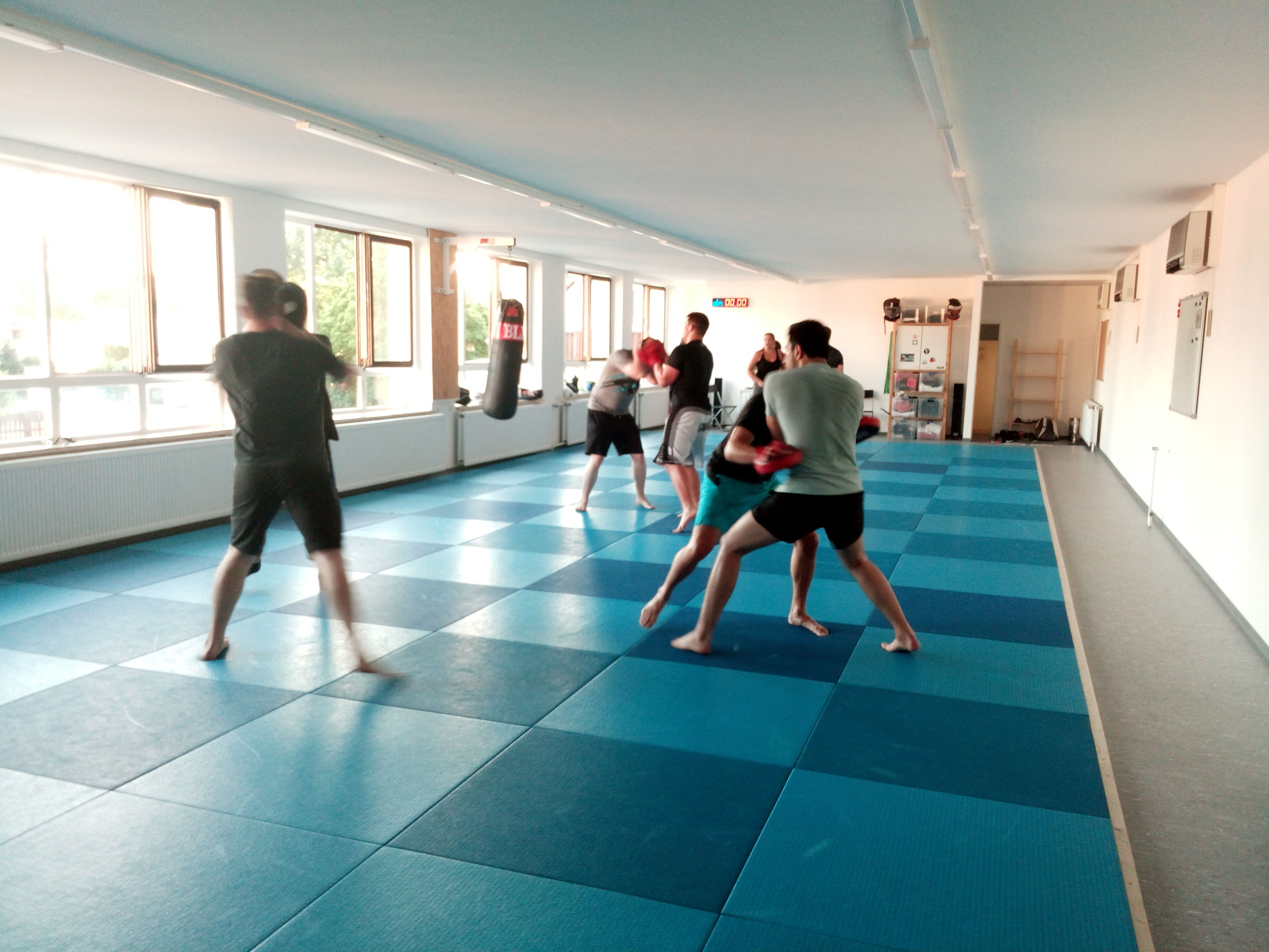 Training im neuen Gym hat begonnen MAT Hannover Selbstverteidigung