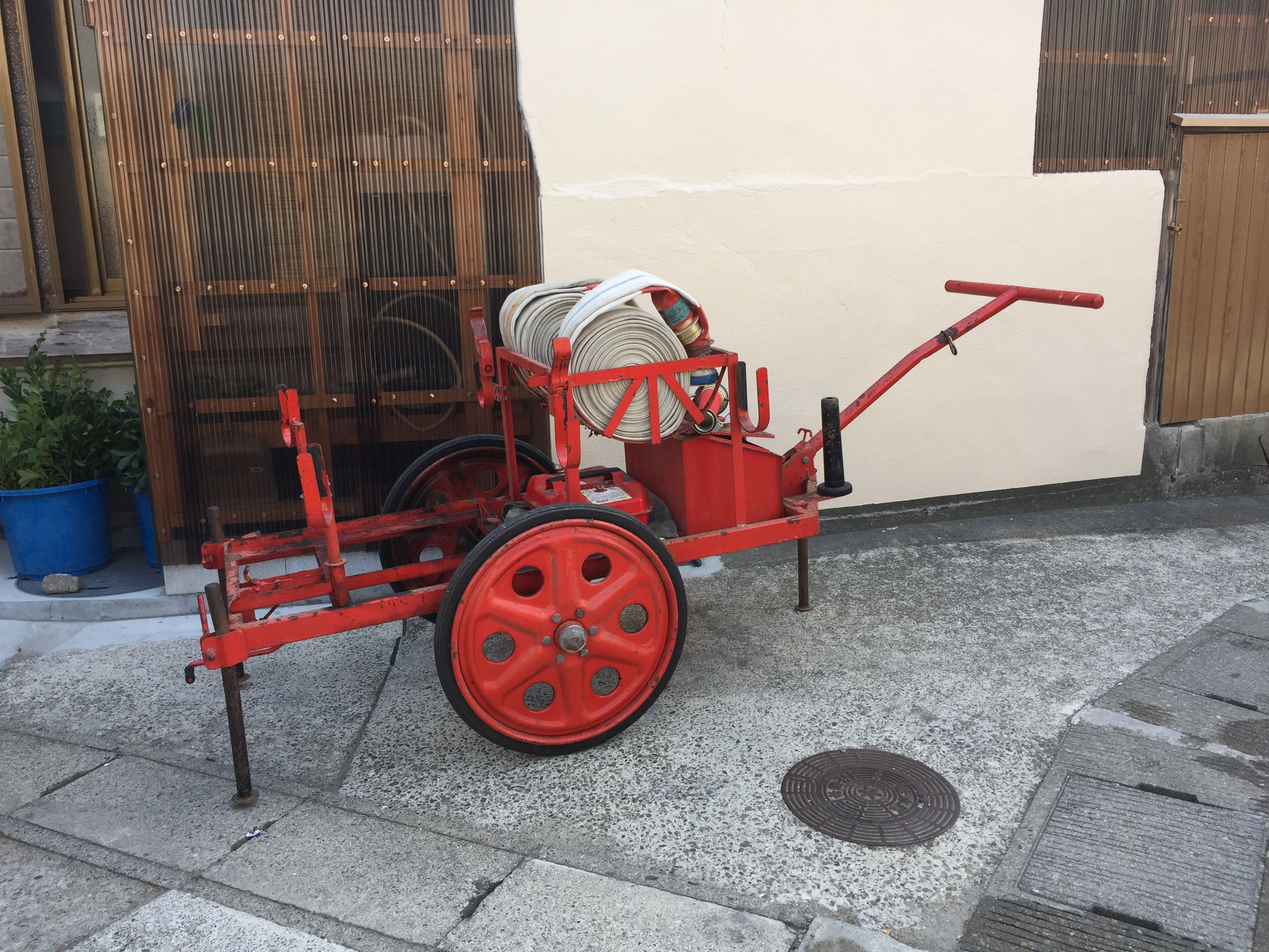 015 島の水の話 Cleaning the wells - SU ISOLA