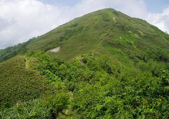 ピンネシリ 砂金沢コース 樺戸山地の最高峰はハイキングに最適 コモ子のやまたび北海道
