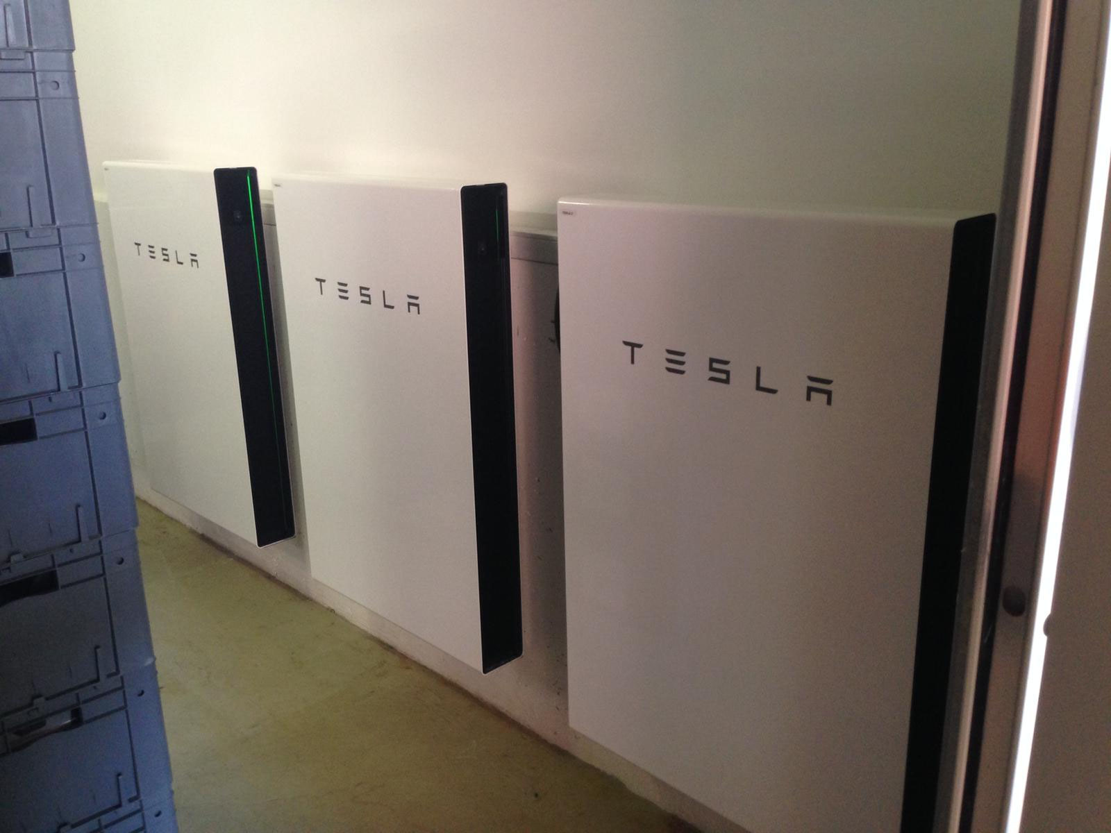 Tesla Powerwall Preise - Solaranlage Photovoltaik Waermepumpe