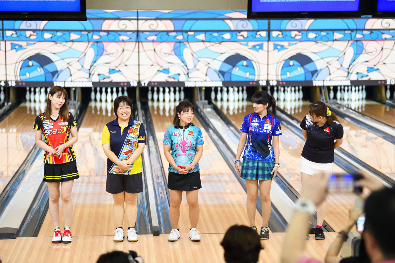 女子プロチャレンジ報告 酒井美佳プロ 林久美子プロ 吉田真由美プロ 名和秋プロ 星野恵梨プロ 豪華女子プロチャレンジ 9 29 土 開催しました 土岐グランドボウル 土岐市の複合レジャー施設 ボウリング バッティングセンター 女子プロチャレンジ報告 酒井美佳プロ 林久美子プロ 吉田真由美プロ 名和秋プロ 星野恵梨プロ 豪華女子プロチャレンジ 9 29 土 開催しました 土岐グランドボウル 土岐市の複合レジャー施設 ボウリング バッティングセンター