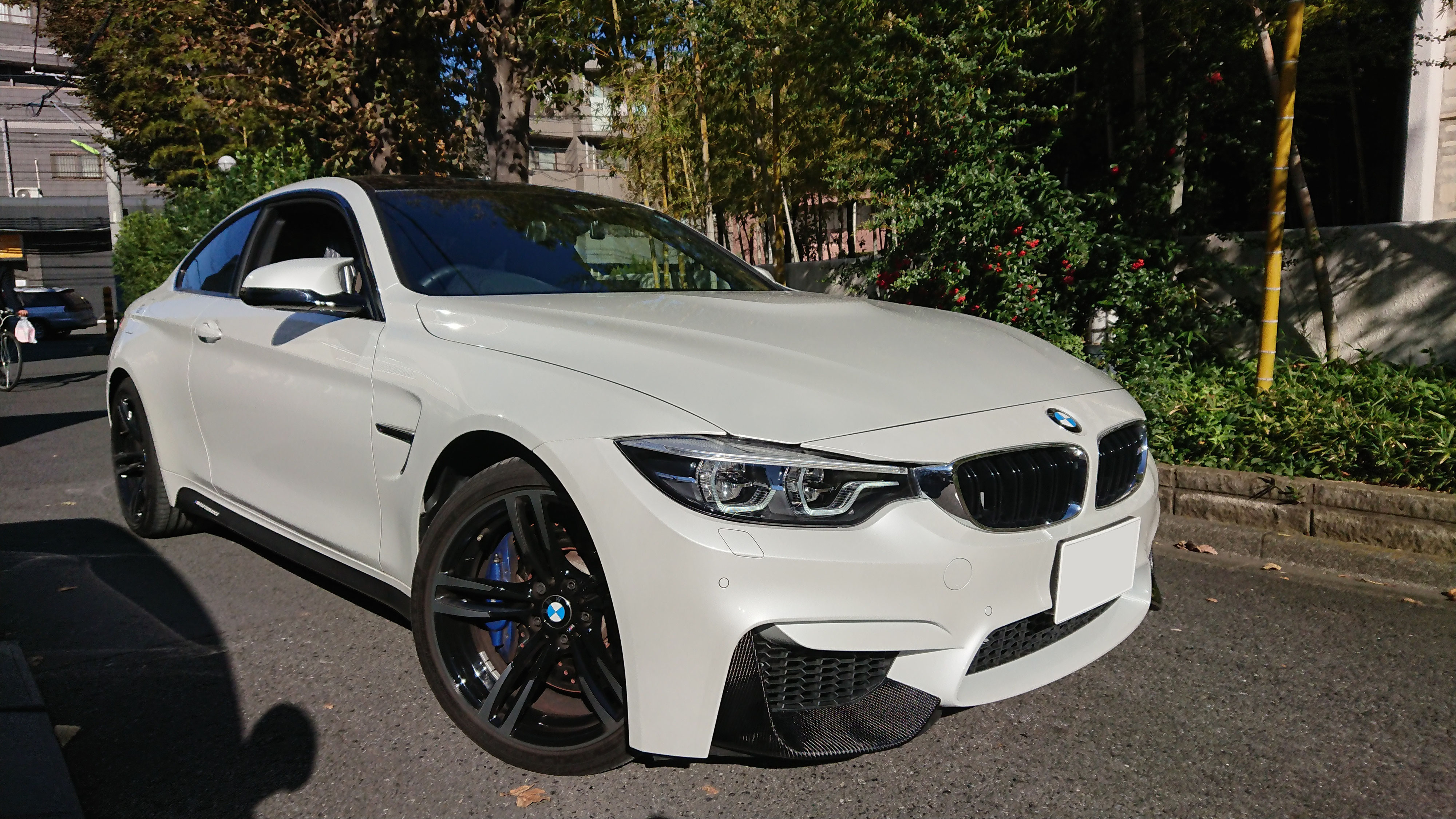 Bmw M4 フロントバンパー カーボン スプリッター カスタム 外車 輸入車 車検 板金 修理なら大久保自動車 Bmw M4 フロントバンパー カーボン スプリッター カスタム 外車 輸入車 車検 板金 修理なら大久保自動車