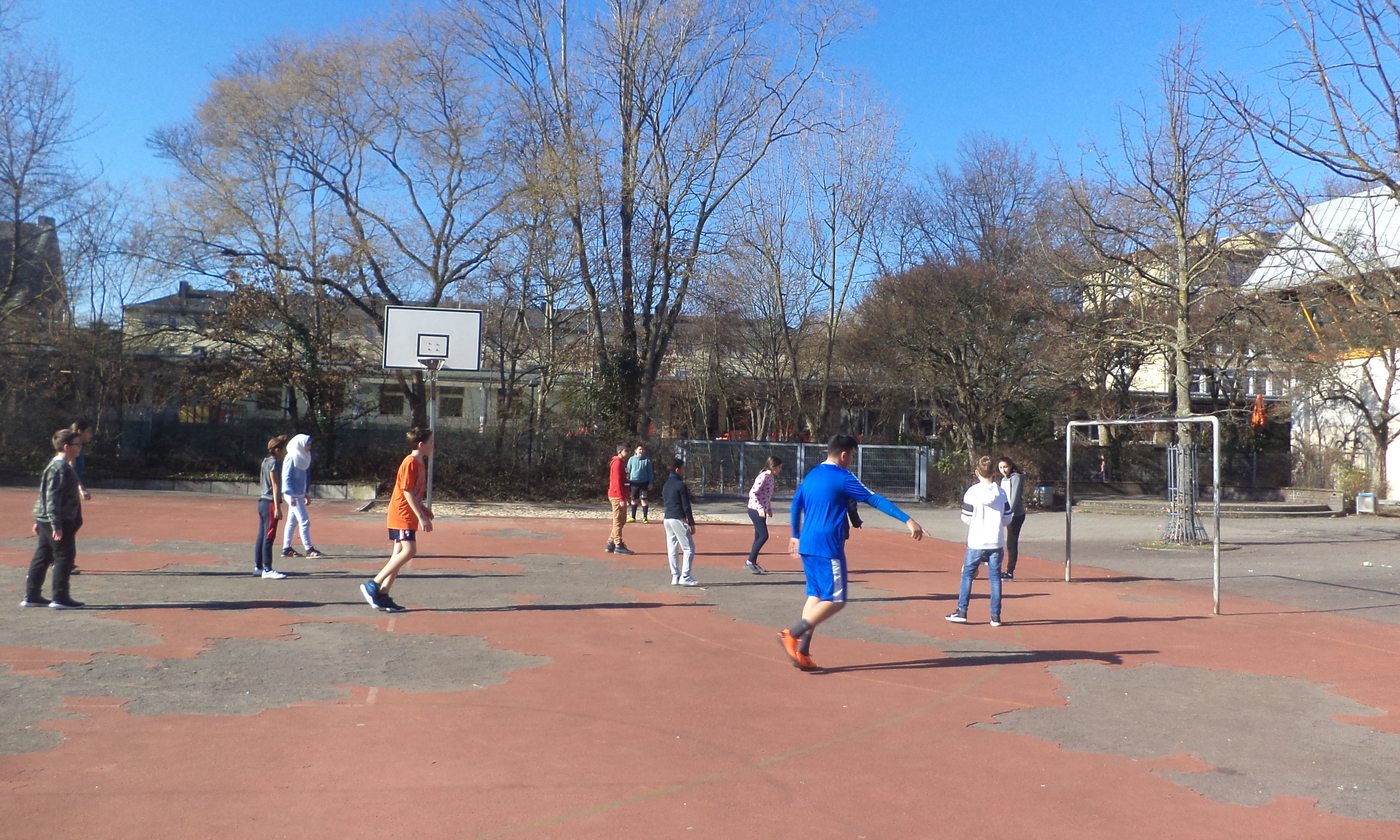 Zubaka Beim Fussballturnier Zubaka Der Zukunftsbaukasten „dass die reinigungsfirma ihren verpflichtungen nicht nachkommt, ist ein unhaltbarer zustand. zubaka