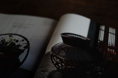 飯塚琅玕斎作「花籃」『和樂』P.28