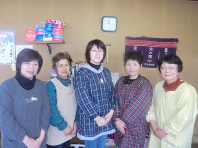 写真：第5区自治会女性部の皆さん