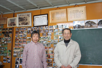 区長・猪股勇一さん(左)と 館長・猪股徳征さん(右)