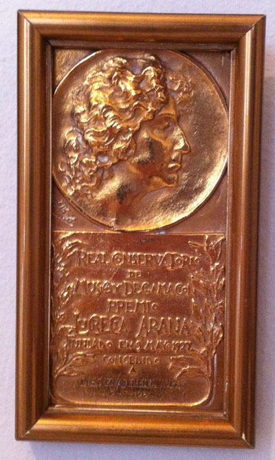 1951: Premio Lucrecia Arana del Real Conservatorio de Madrid 