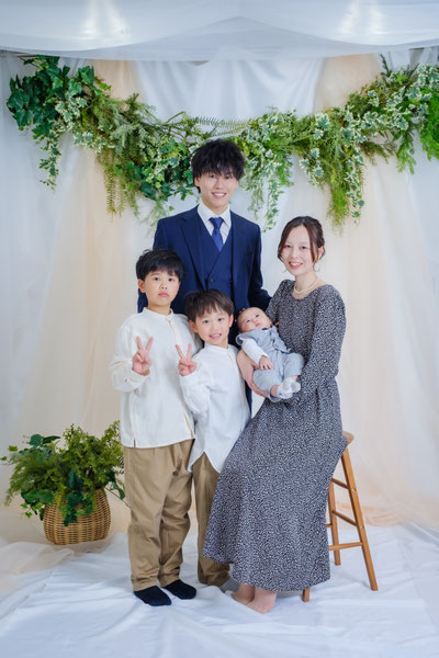 岐阜・各務原のフォトスタジオひでんちのお宮参り撮影 関市や美濃加茂からの100日撮影承ります