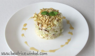 veganer weißer Gemüseturm