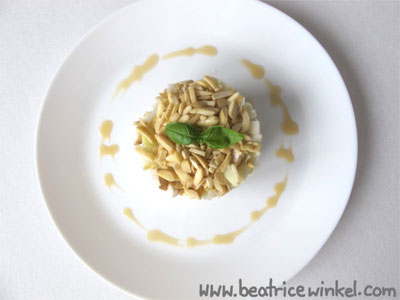 veganer weißer Gemüseturm