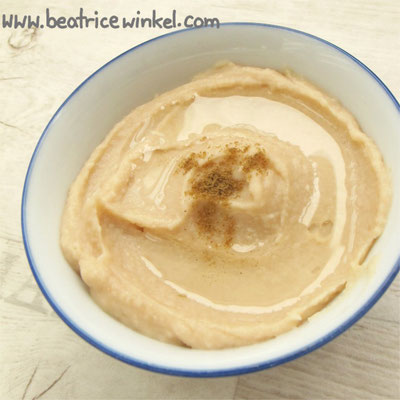veganer weißer Hummus