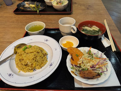 本日日替わり600円！ドリンクバー付き！フライも2種類。