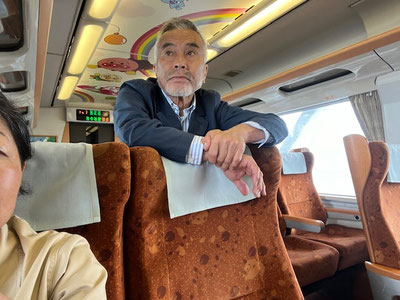 席は沢山空いていたので自由でヨシです。