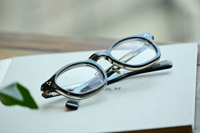 ◎フレーム：EYEVAN／SADLER-CP 　◎レンズ：Ito Lens／ACROLITE1.60