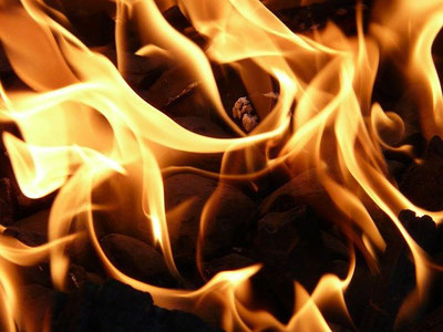 Schmerzen, die wie Feuer brennen