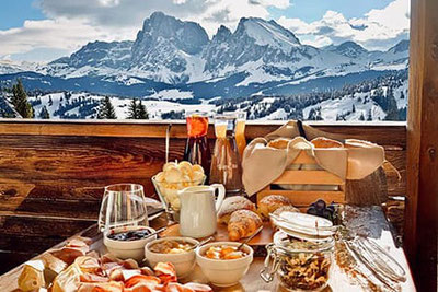 Wunderschöner Ausblick beim Hüttenbrunch auf der Tschötschalm auf der Seiseralm  