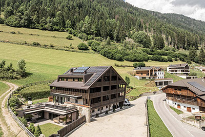 Vista del Rommisa - ristorante e bar a Vila di Sopra, Perca in Val Pusteria in Alto Adige