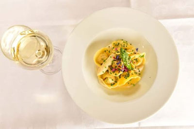 Spargelwochen Restaurant Apollonia Sirmian Nals Ristorante Sirmiano Nalles Settimane degli asparagi Gourmet Südtirol
