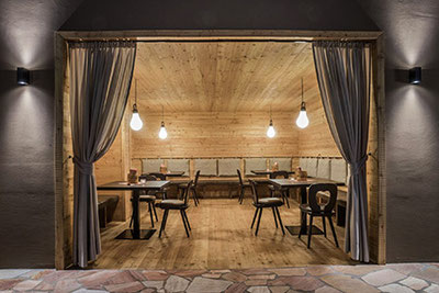 Blick in die schöne Stube vom Trametsch - Restaurant & Pizzeria in Milland, Brixen in Südtirol