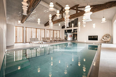 Blick auf den neuen Pool im Posthotel Lamm - Hotel in Sterzing in Südtirol