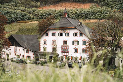 Vista sulla Posta Vecchia - Locanda, ristorante & caffè a Campodazzo in Alto Adige