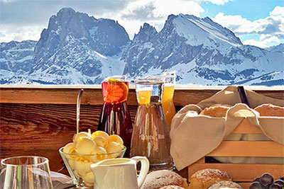 Wunderschöner Ausblick beim Hüttenbrunch auf der Tschötschalm auf der Seiseralm  
