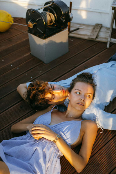 homme femme sur un bateau obsession amoureuse 