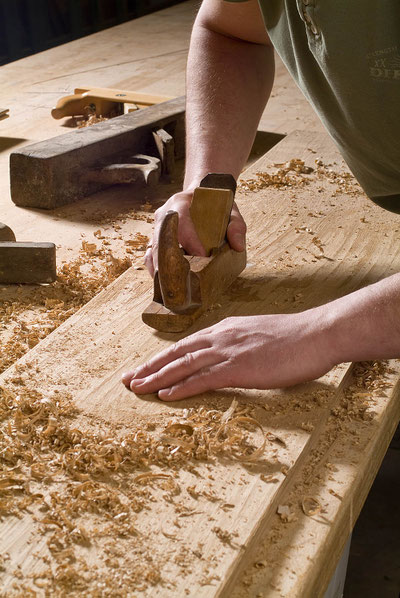 Fendt Holzgestaltung Oberflächenstruktur Dielenboden